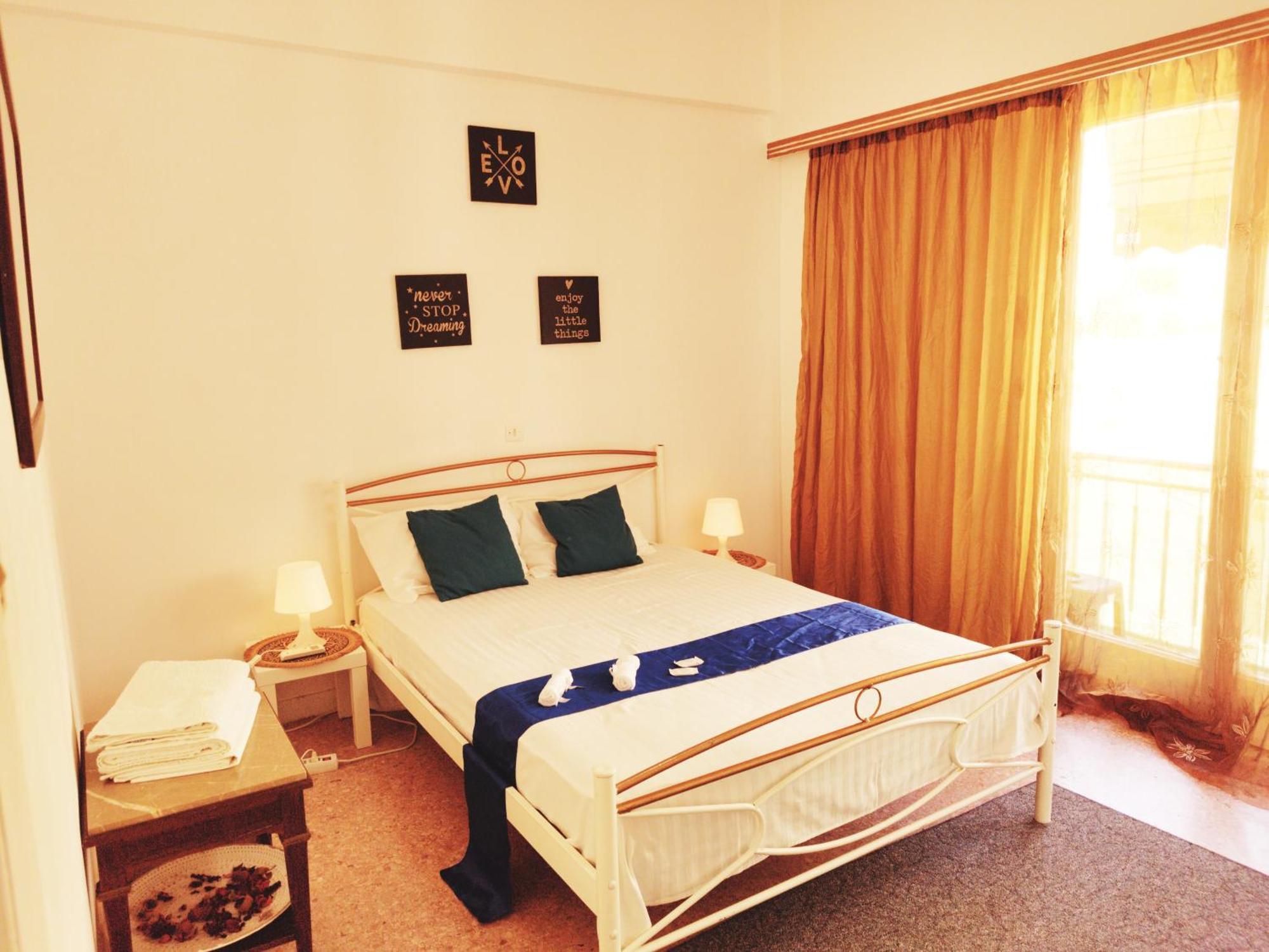 Cozy Room In Quiet Neighbourhood Athens Room photo